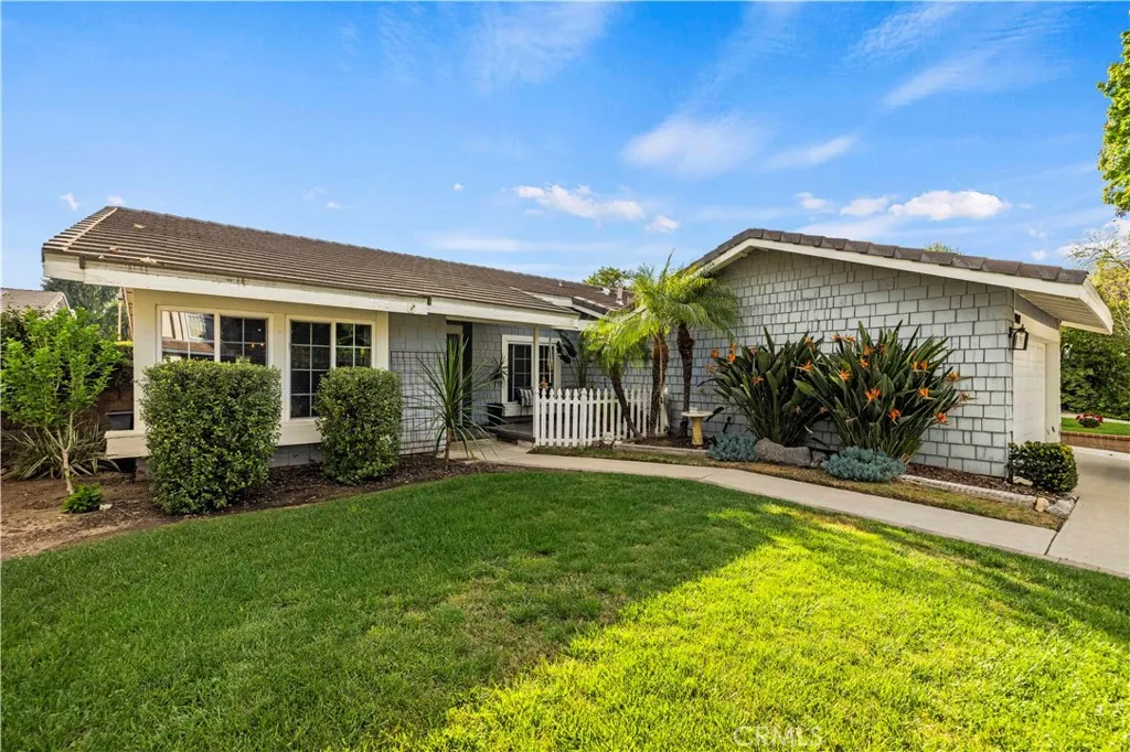 Additional image 135 of 25547 Via Impreso, Valencia, CA 91355