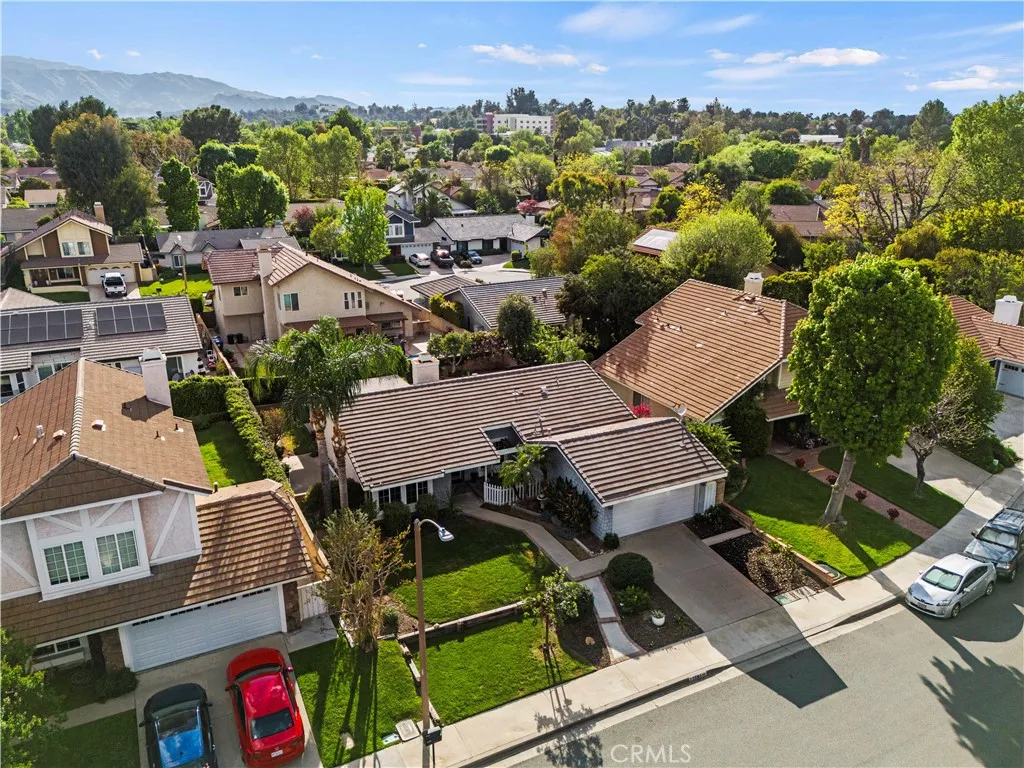 Additional image 82 of 25547 Via Impreso, Valencia, CA 91355