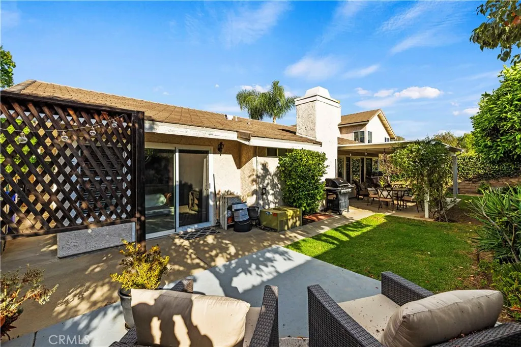 Additional image 121 of 25547 Via Impreso, Valencia, CA 91355