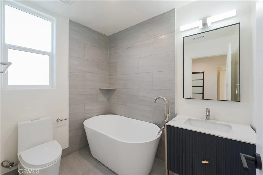 Additional image 17 of 714 N Chestnut Avenue, Los Angeles, CA 90042