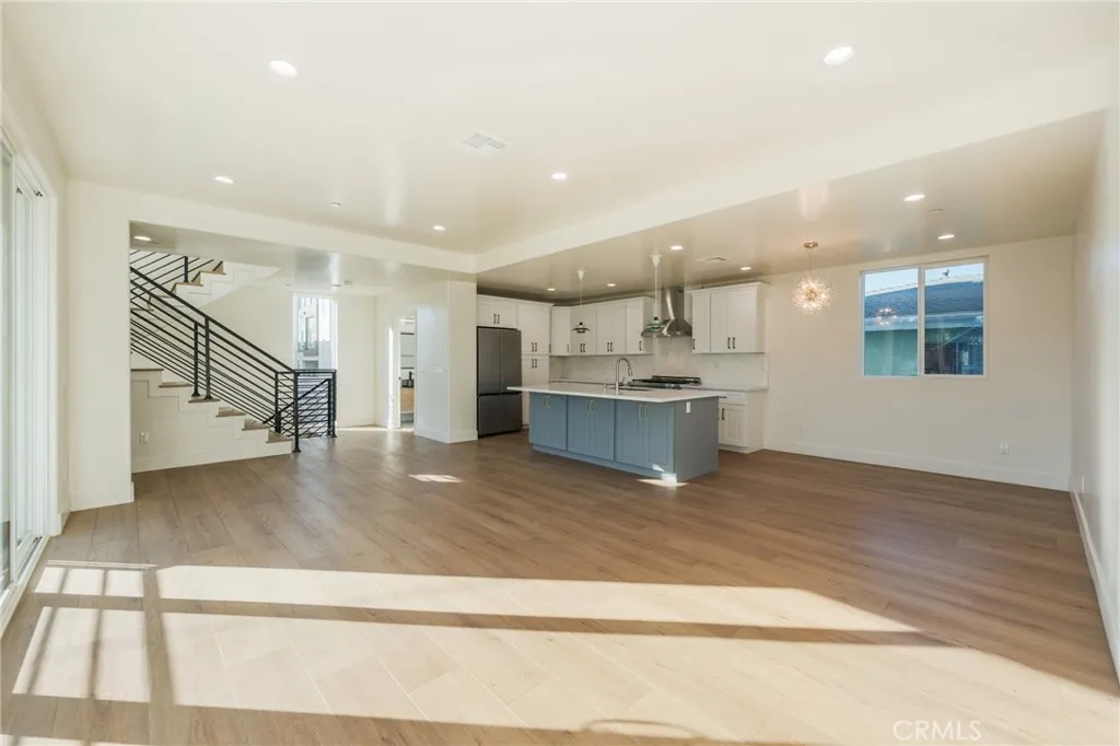 Additional image 37 of 714 N Chestnut Avenue, Los Angeles, CA 90042