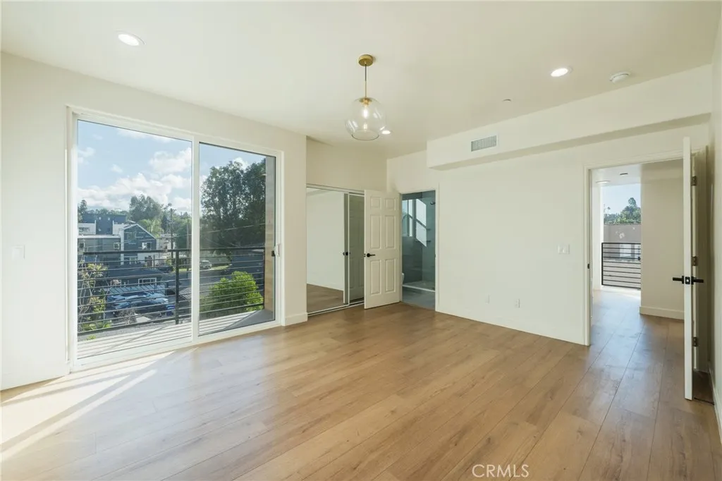 Additional image 19 of 714 N Chestnut Avenue, Los Angeles, CA 90042