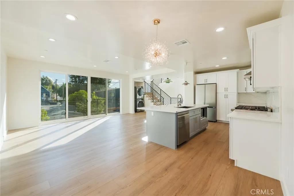 Additional image 38 of 714 N Chestnut Avenue, Los Angeles, CA 90042