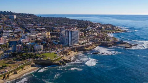 939 Coast Blvd Unit 12B, San Diego, CA MLS: NDP2504900