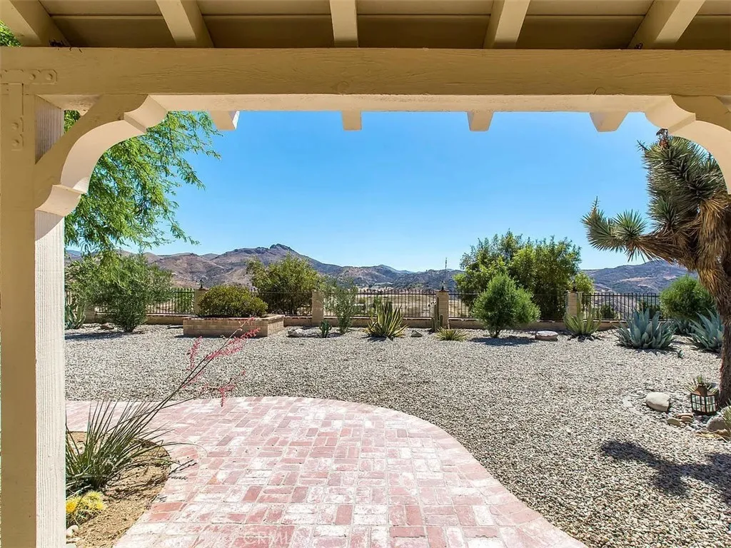 Additional image 5 of 13602 Sego Rd, Agua Dulce, CA 91390
