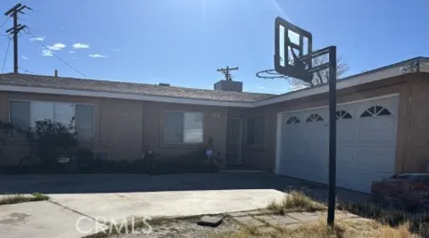15617 La Paz Drive, Victorville, CA 92395 - MLS#: HD25049733