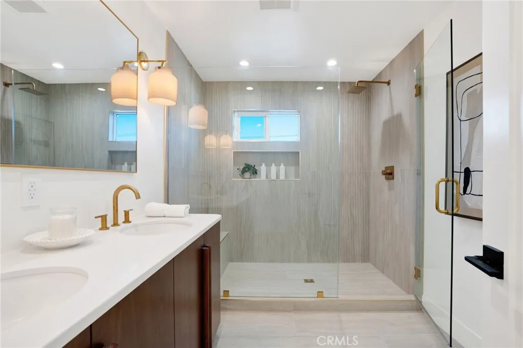 Additional image 28 of 8121 Chase Ave, Los Angeles, CA 90045