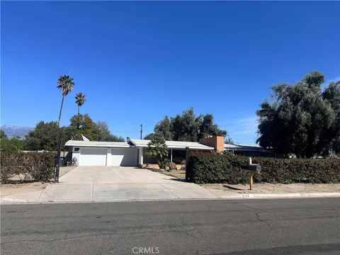 142 Las Flores Drive, Hemet, CA MLS: SW25089665