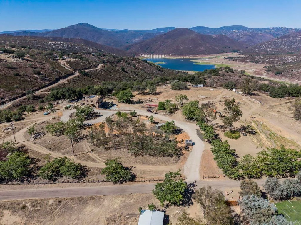 21179 Sutherland Dam Road, Ramona, CA 92065