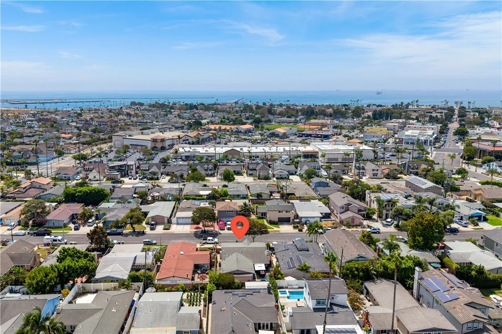 1015 Fathom Ave, Seal Beach, CA 90740