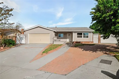 5544 Caroline, Montclair, CA MLS: CV25047388