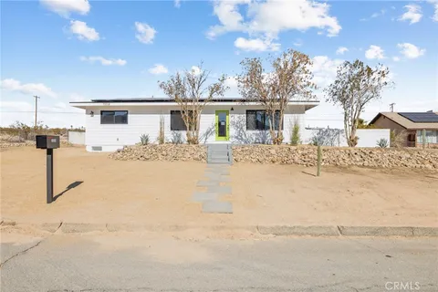 73318 Sunnyvale Drive, 29 Palms, CA MLS: OC25063816