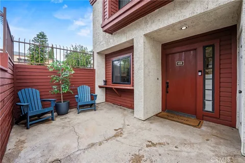 230 Bethany Road Unit 128, Burbank, CA 91504 - MLS#: GD25094353