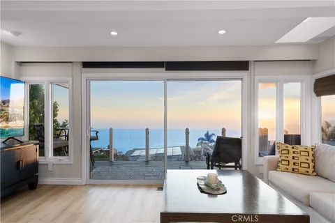 1091 La Mirada Street, Laguna Beach, CA MLS: OC25095396