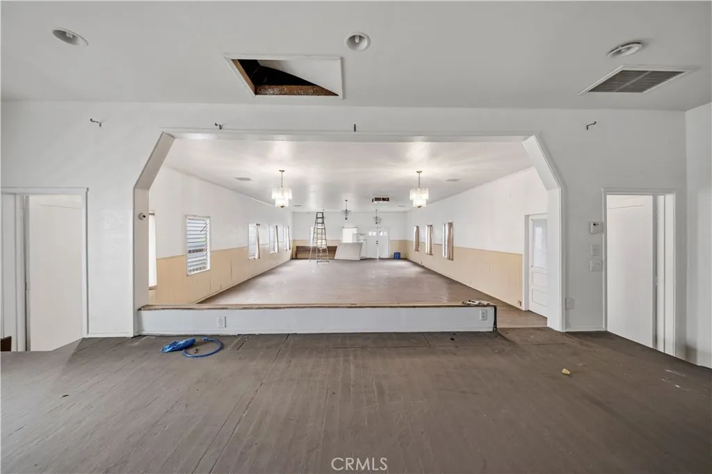 Additional image 48 of 1101 W Florence Avenue, Los Angeles, CA 90044