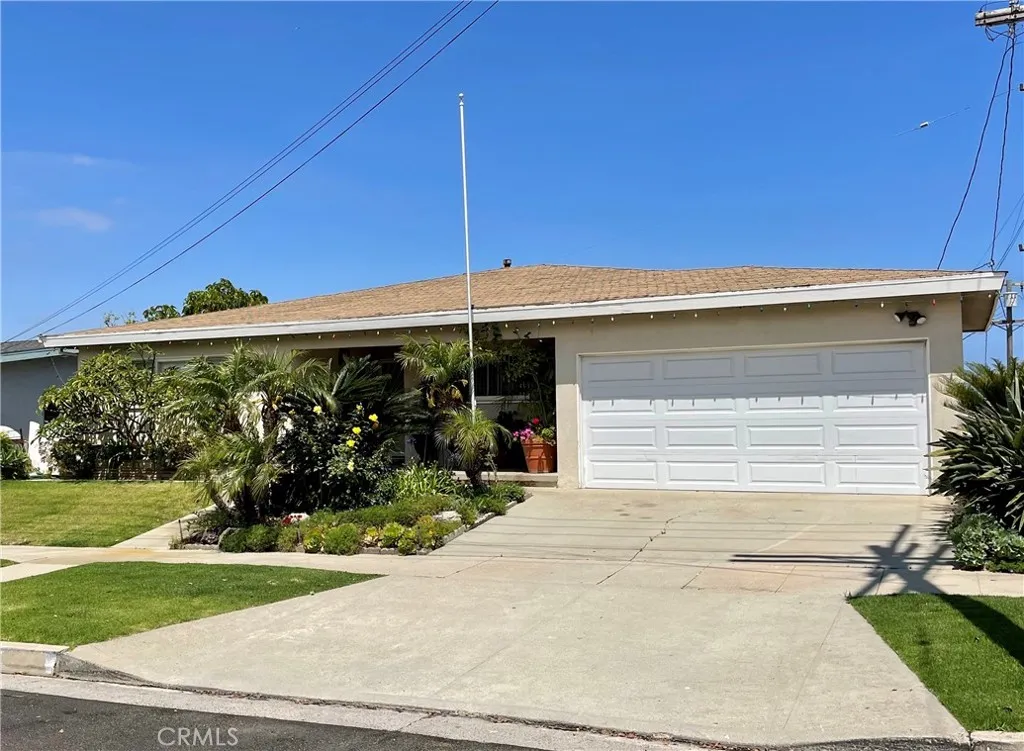 2312 S Cabrillo Avenue, San Pedro, CA 90731
