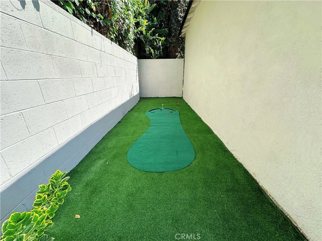 5430 Geyser Avenue, Tarzana, CA 91356