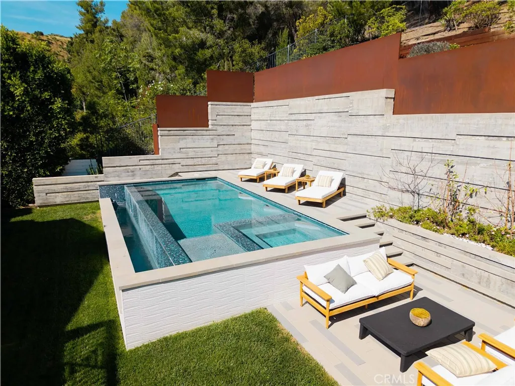 Additional image 22 of 2520 La Condesa Drive, Los Angeles, CA 90049