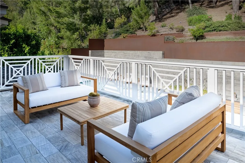 Additional image 103 of 2520 La Condesa Drive, Los Angeles, CA 90049