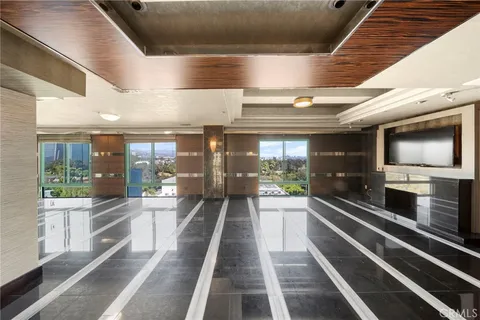 10336 Wilshire Blvd Unit 703, Los Angeles, CA 90024 - MLS#: NP24179515
