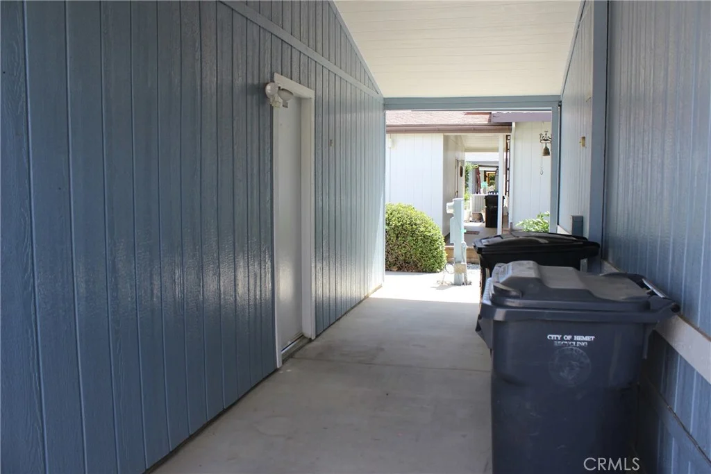 1237 Yellowood Drive, Hemet, CA 92545