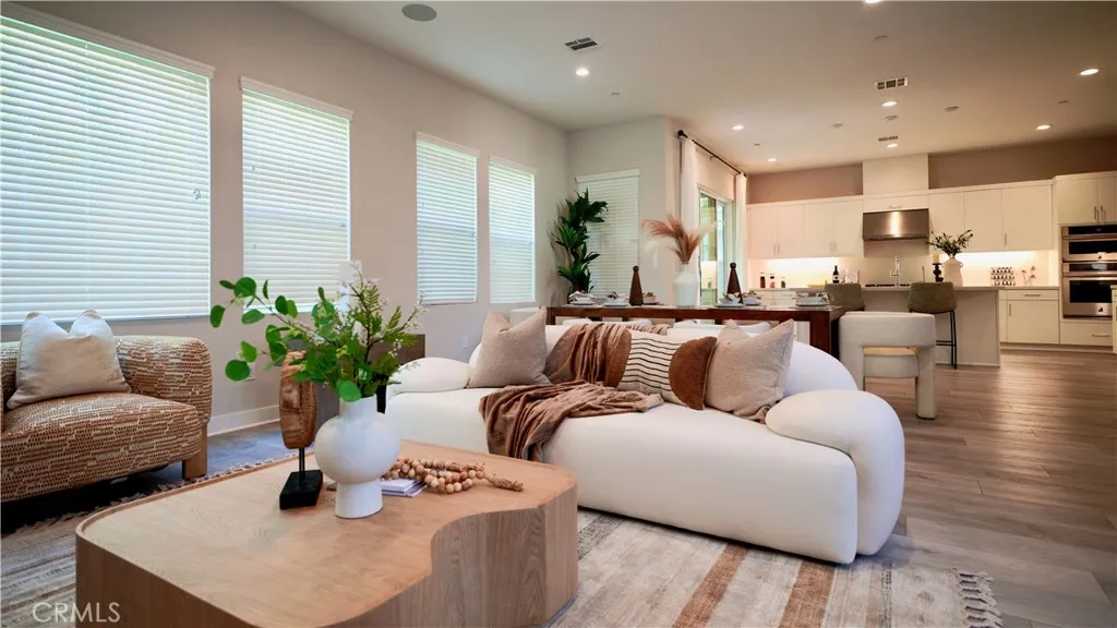 Additional image 5 of 150 Edna Pkwy, Lake Forest, CA 92630