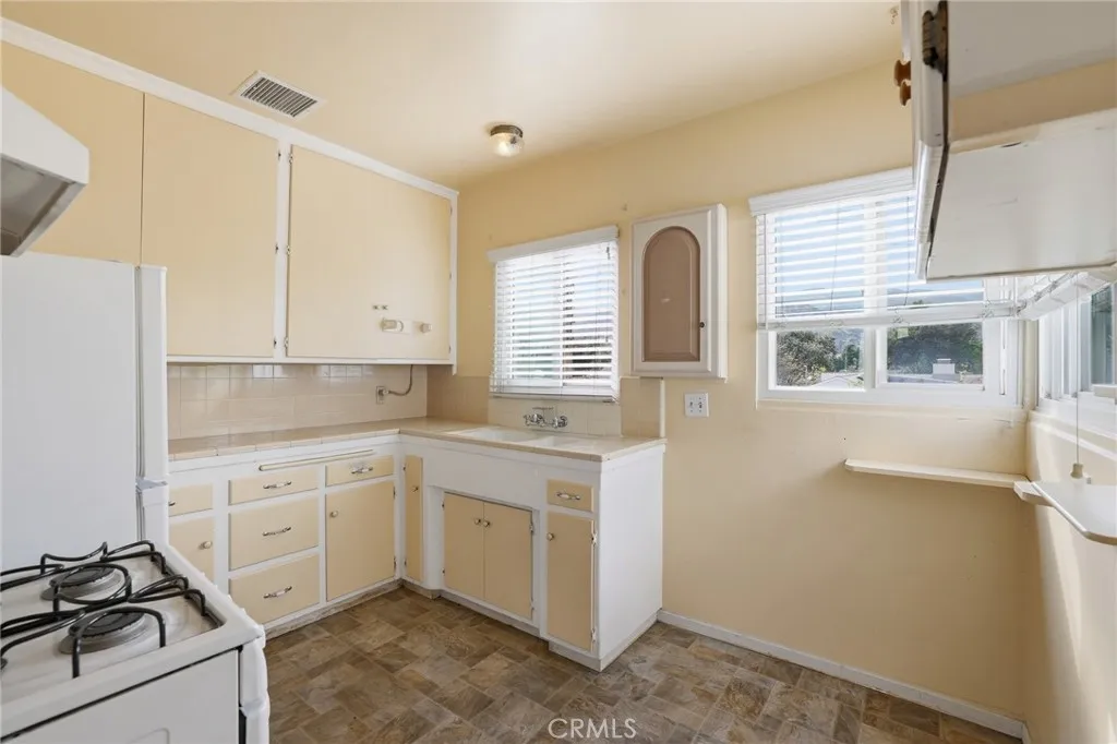 Additional image 42 of 3521 Ocean View Blvd, Glendale, CA 91208