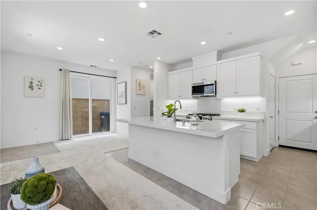 Additional image 9 of 208 Yerba, Irvine, CA 92618