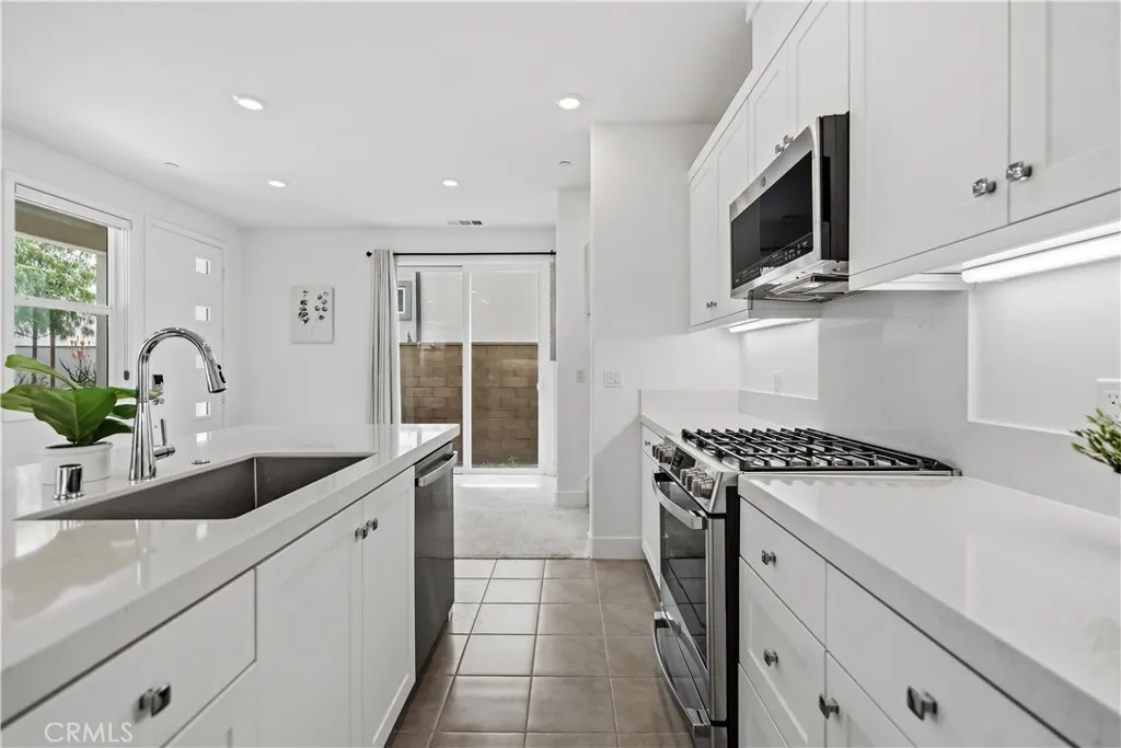 Additional image 10 of 208 Yerba, Irvine, CA 92618