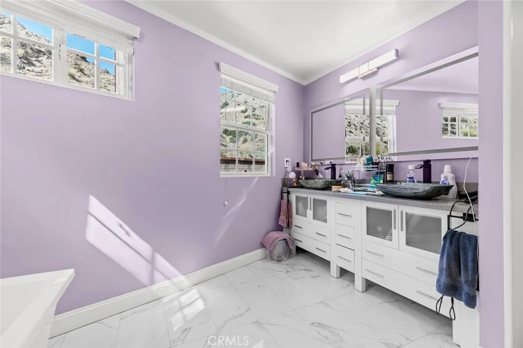 Additional image 93 of 8515 Petaluma Dr, Sun Valley, CA 91352