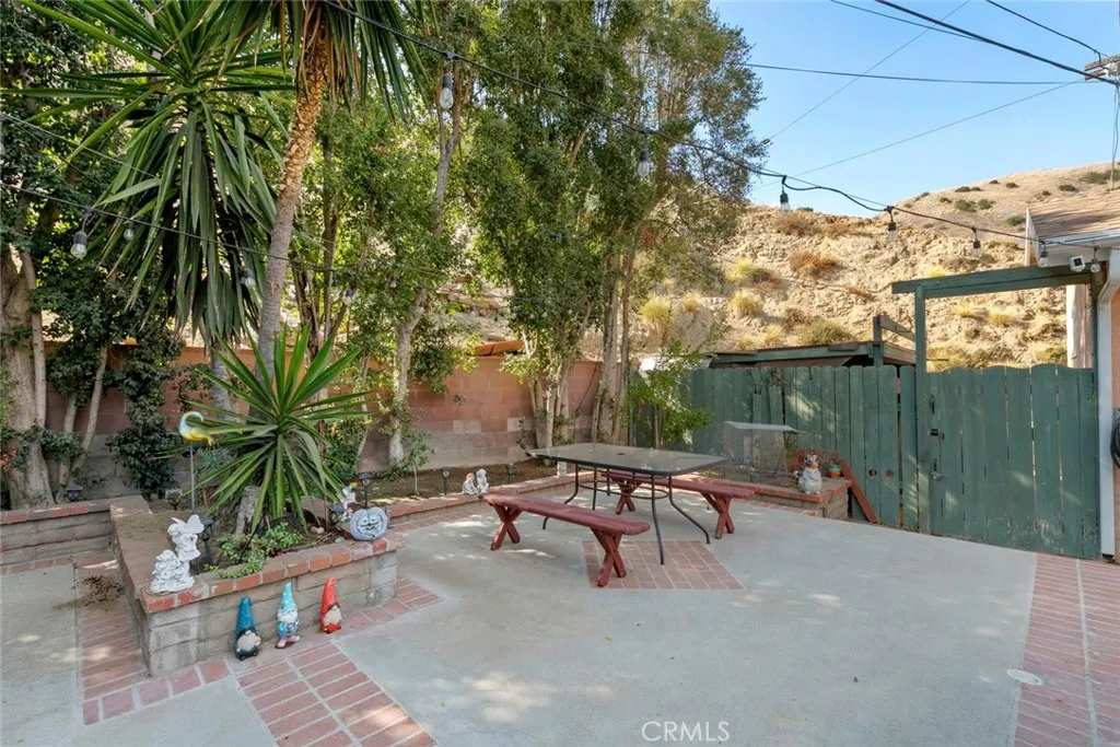 Additional image 113 of 8515 Petaluma Dr, Sun Valley, CA 91352