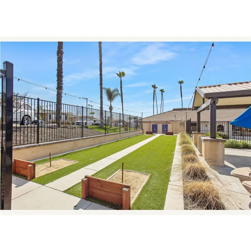 1536 S State Unit 170, Hemet, CA 92543