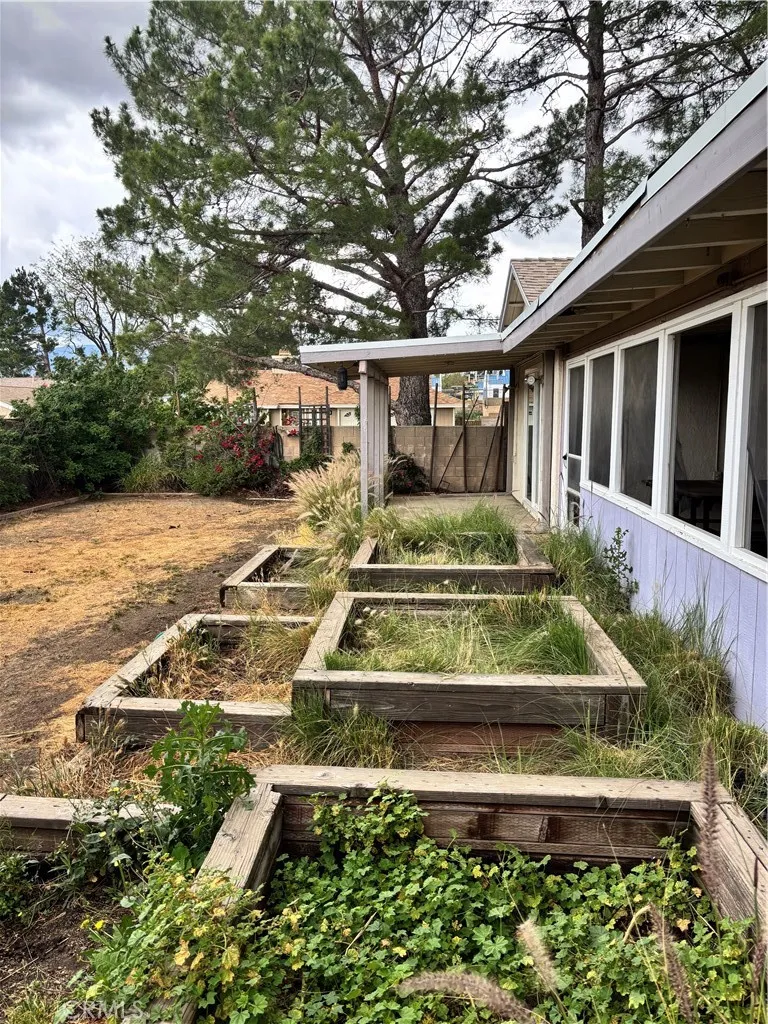 Additional image 33 of 2825 Cincinnati St, San Bernardino, CA 92407