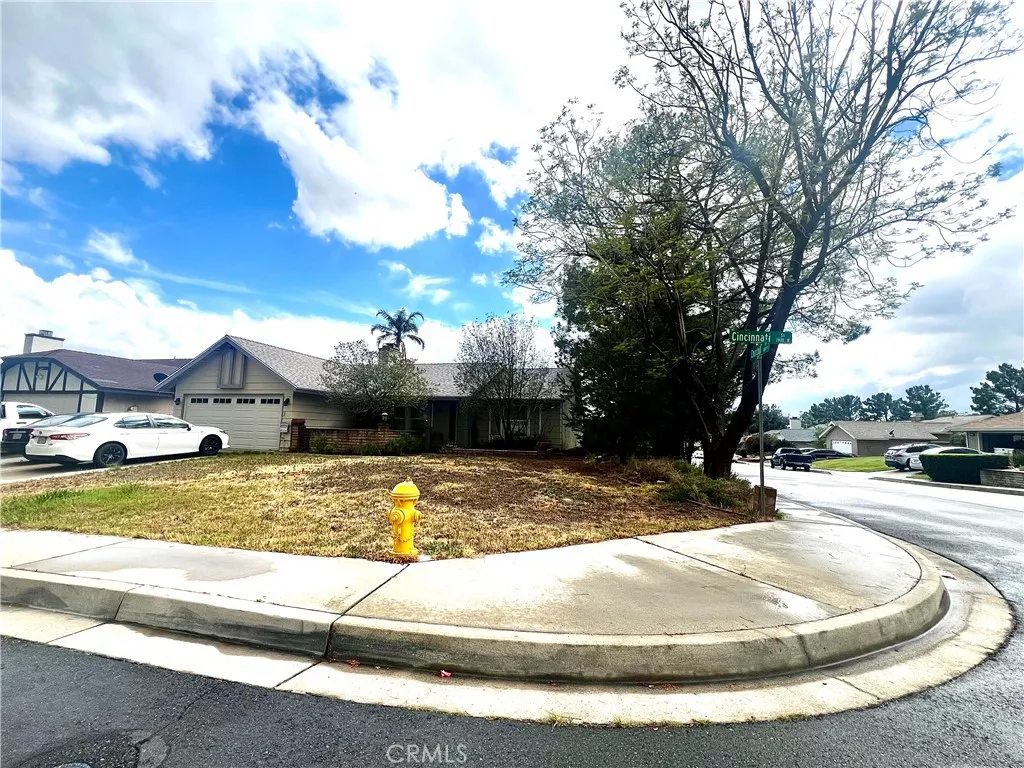 Additional image 2 of 2825 Cincinnati St, San Bernardino, CA 92407