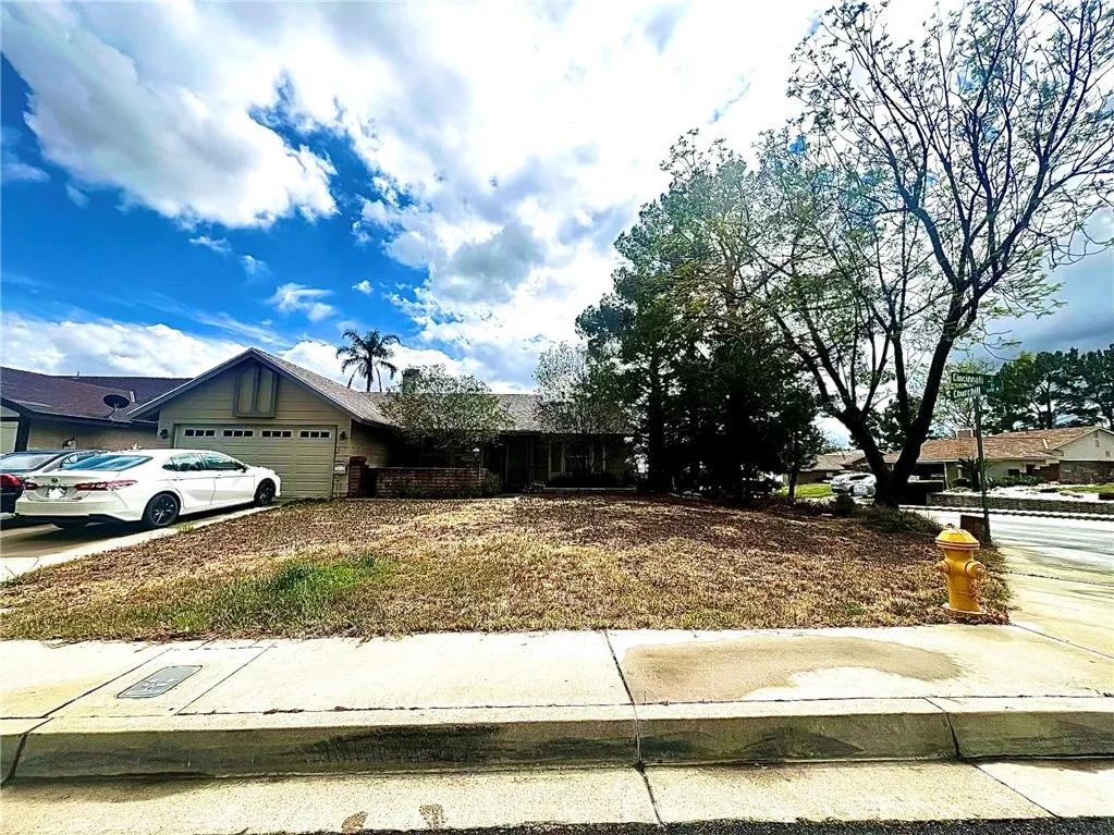 Additional image 19 of 2825 Cincinnati St, San Bernardino, CA 92407