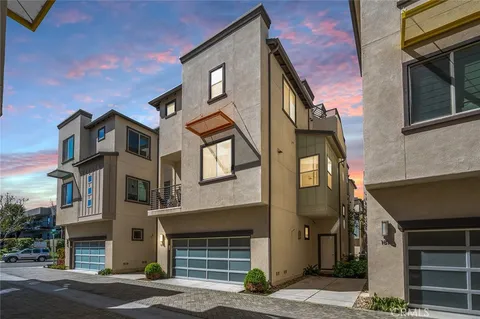1807 Coastal Way, Costa Mesa, CA MLS: TR25065498