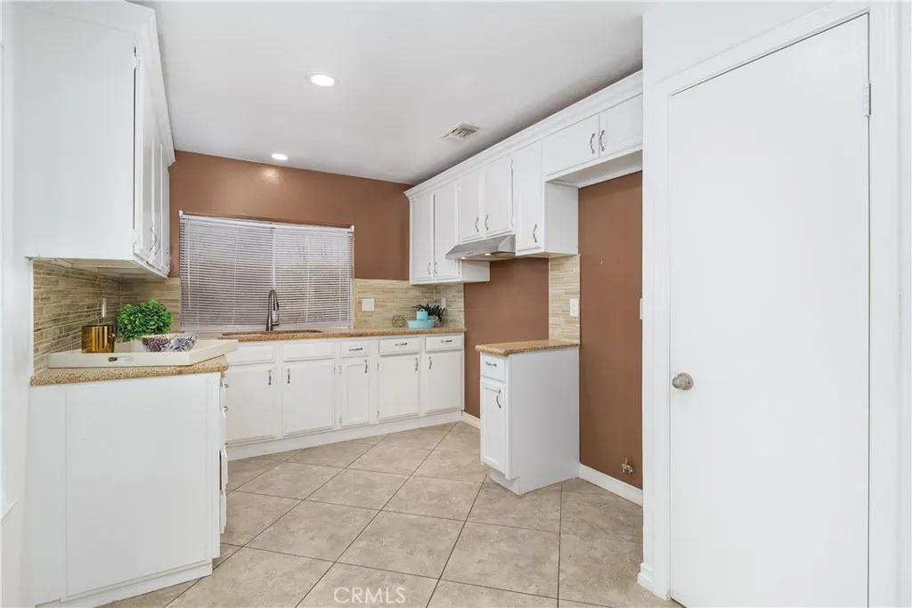 Additional image 12 of 6897 Crest Avenue, Riverside, CA 92503