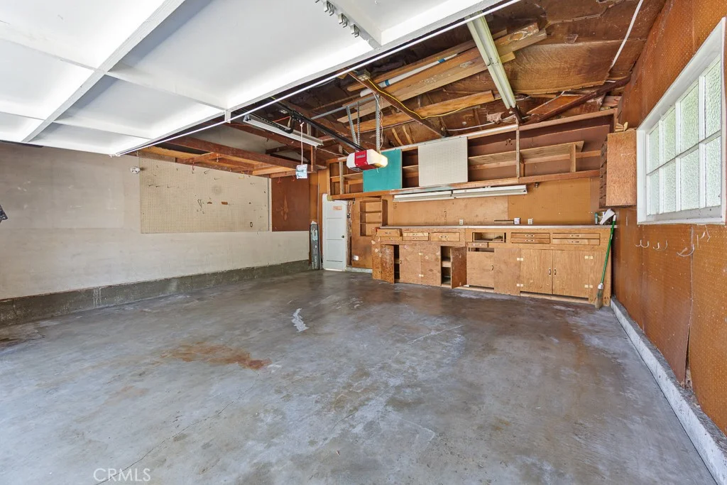 868 Stevely Ave, Long Beach, CA 90815
