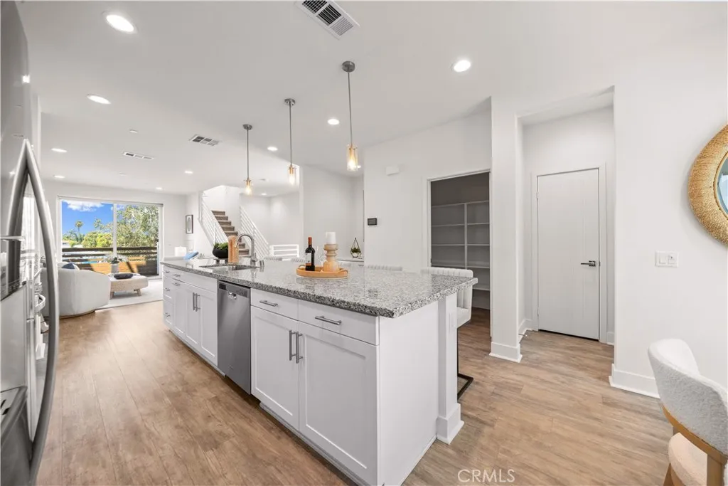 Additional image 34 of 645 W 17th St, Costa Mesa, CA 92627