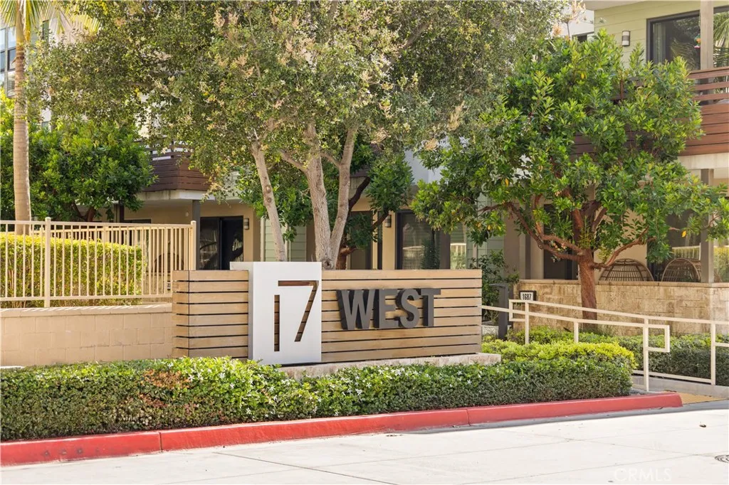 Additional image 53 of 645 W 17th St, Costa Mesa, CA 92627