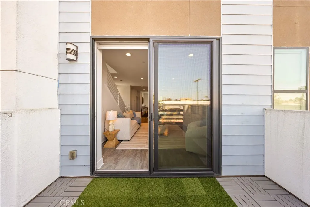 Additional image 22 of 645 W 17th St, Costa Mesa, CA 92627