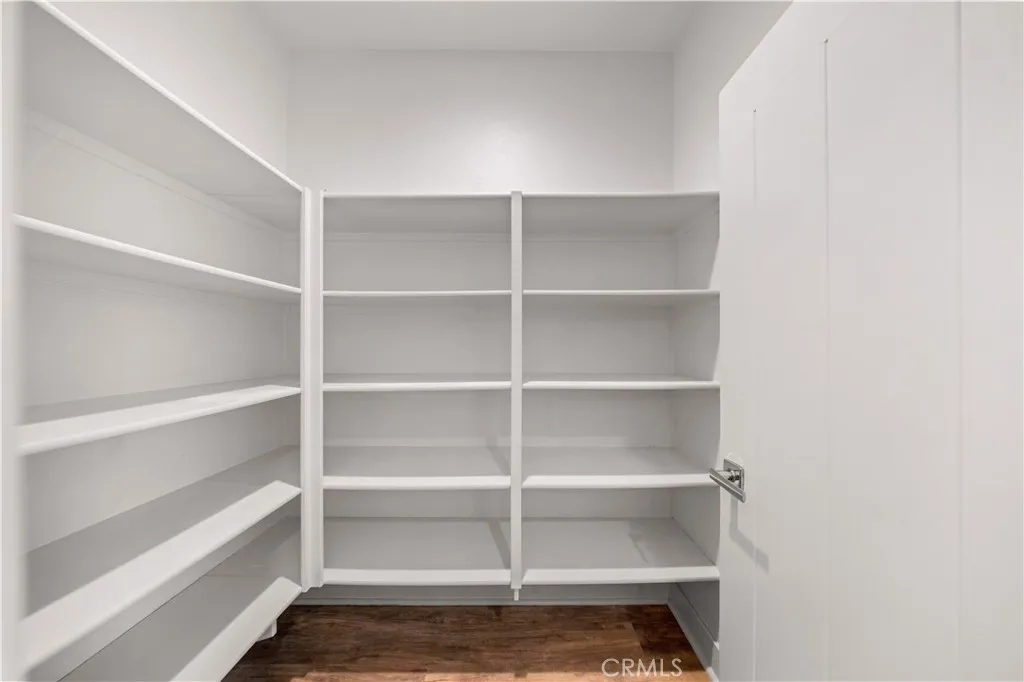 Additional image 6 of 645 W 17th St, Costa Mesa, CA 92627