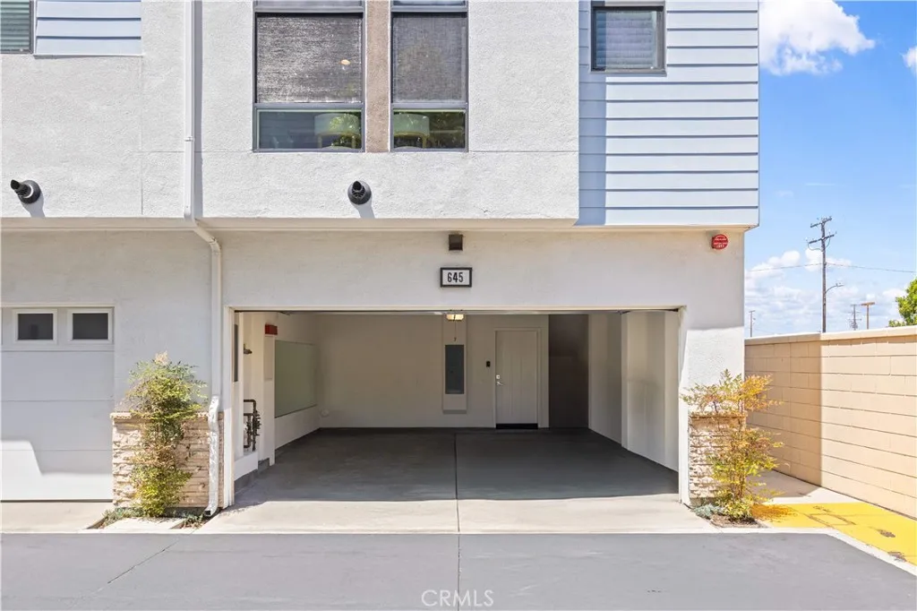 Additional image 52 of 645 W 17th St, Costa Mesa, CA 92627