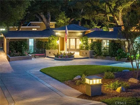 24208 Heritage Lane, Newhall, CA MLS: SR25101760