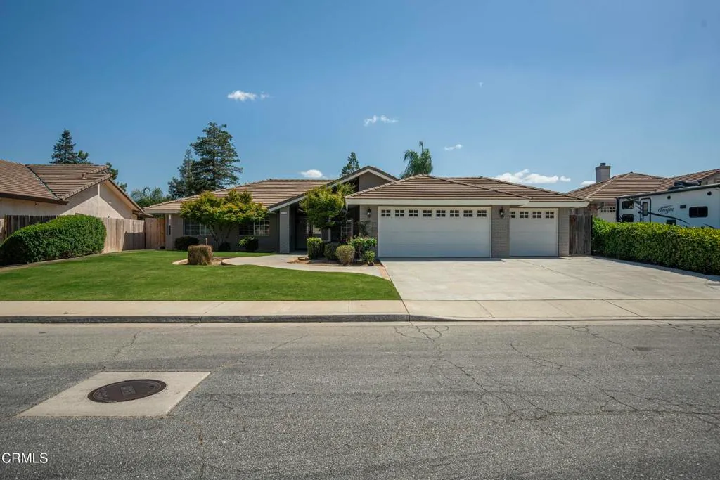 Additional image 92 of 11123 Coachlight Court, Bakersfield, CA 93312