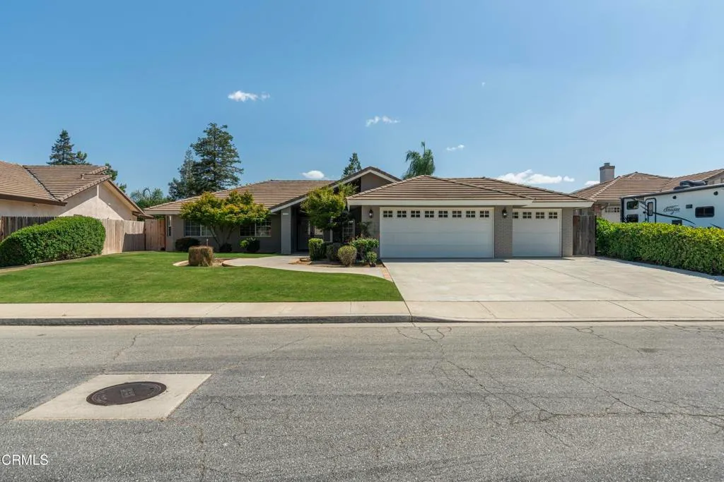 Additional image 43 of 11123 Coachlight Court, Bakersfield, CA 93312