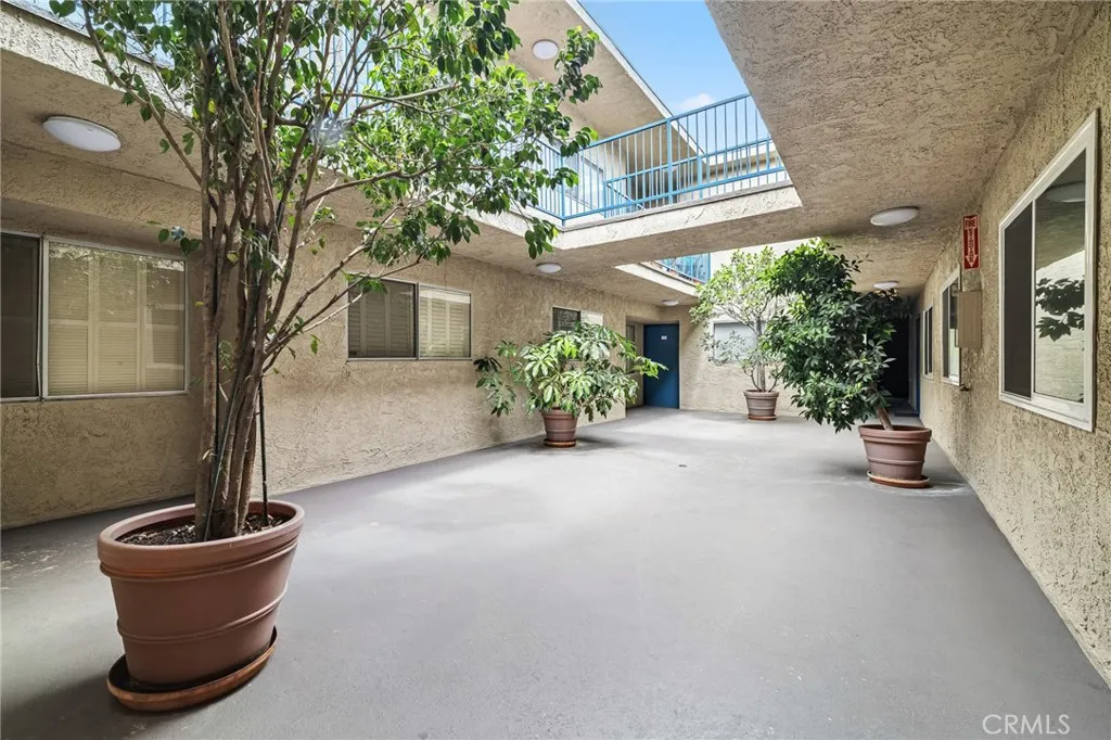 Additional image 64 of 14560 Clark Street Unit 215, Sherman Oaks, CA 91411