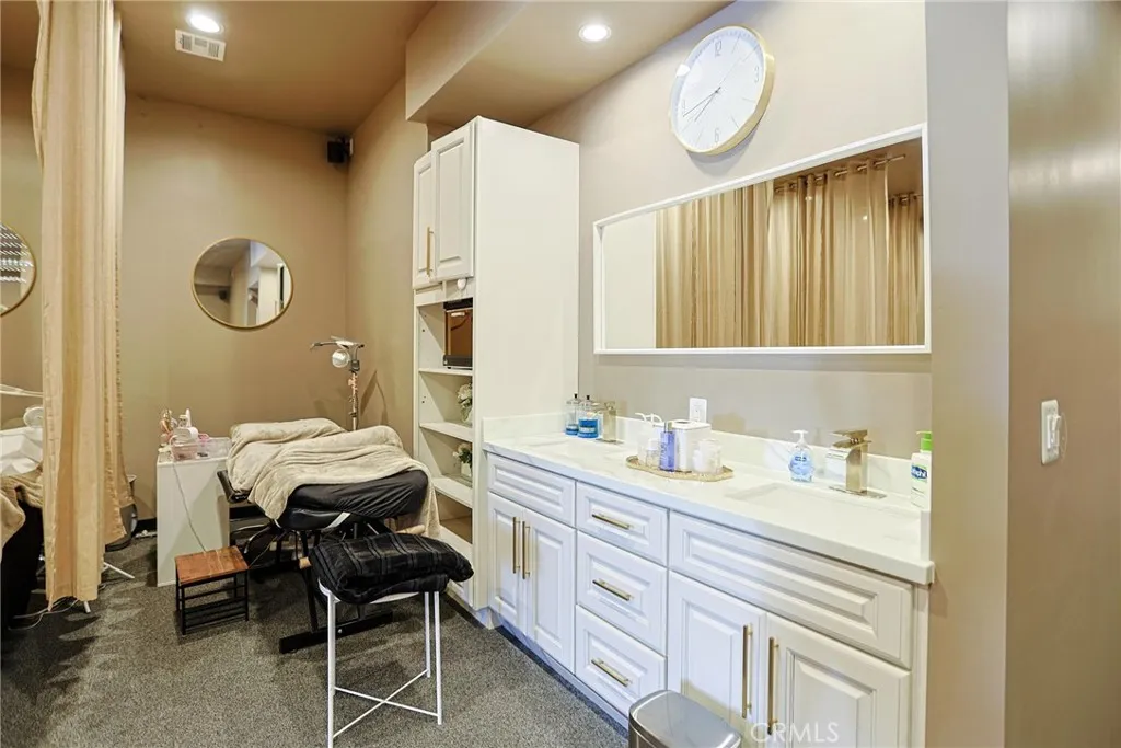 Additional image 15 of 2244 Pacific Coast Hwy Unit 106, Lomita, CA 90717