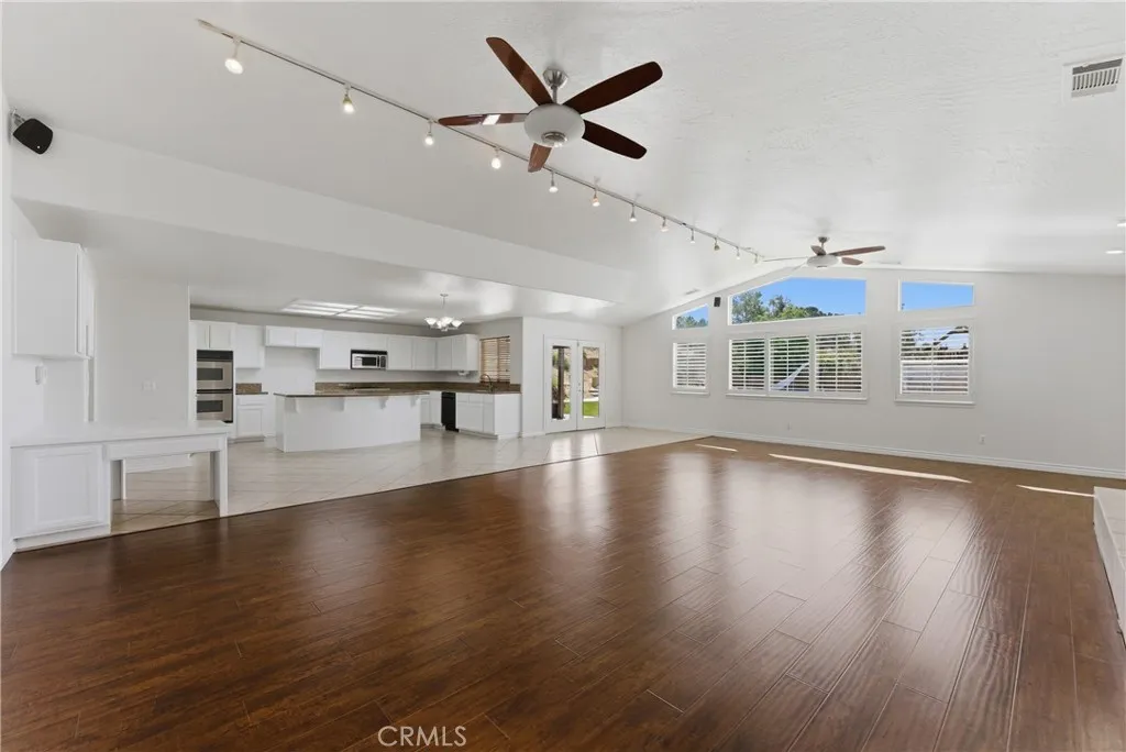 Additional image 25 of 20159 Majestic Dr, Apple Valley, CA 92308