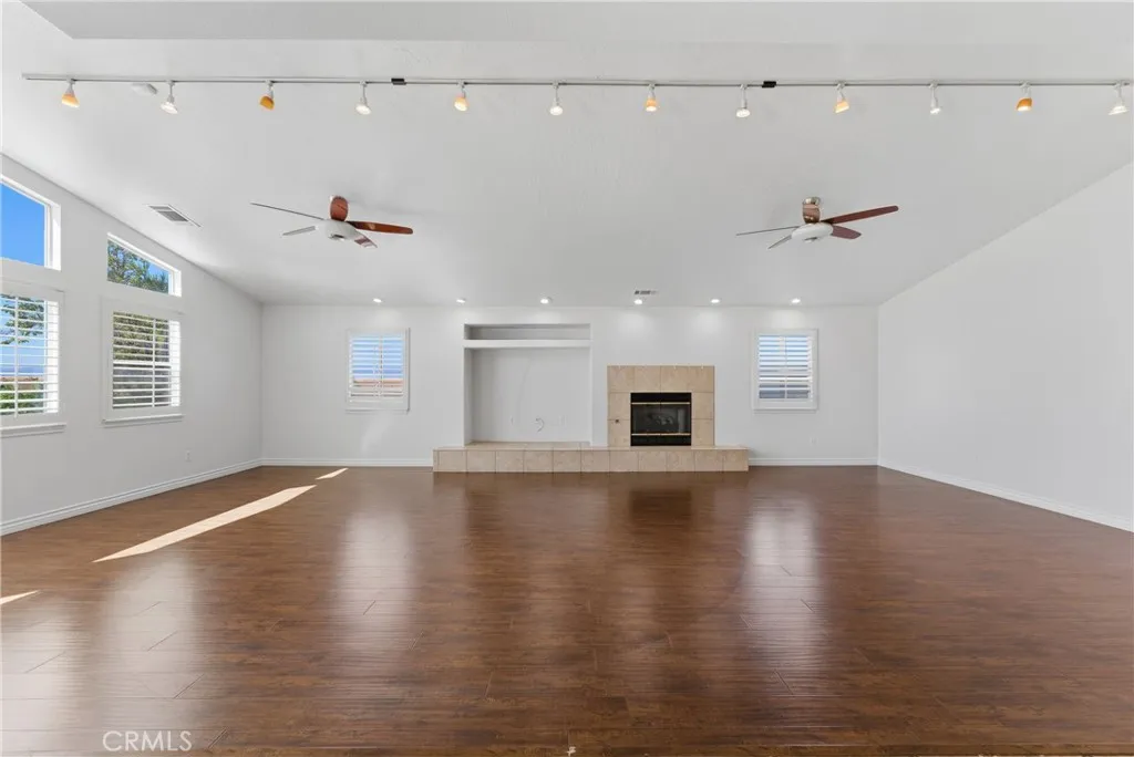 Additional image 10 of 20159 Majestic Dr, Apple Valley, CA 92308